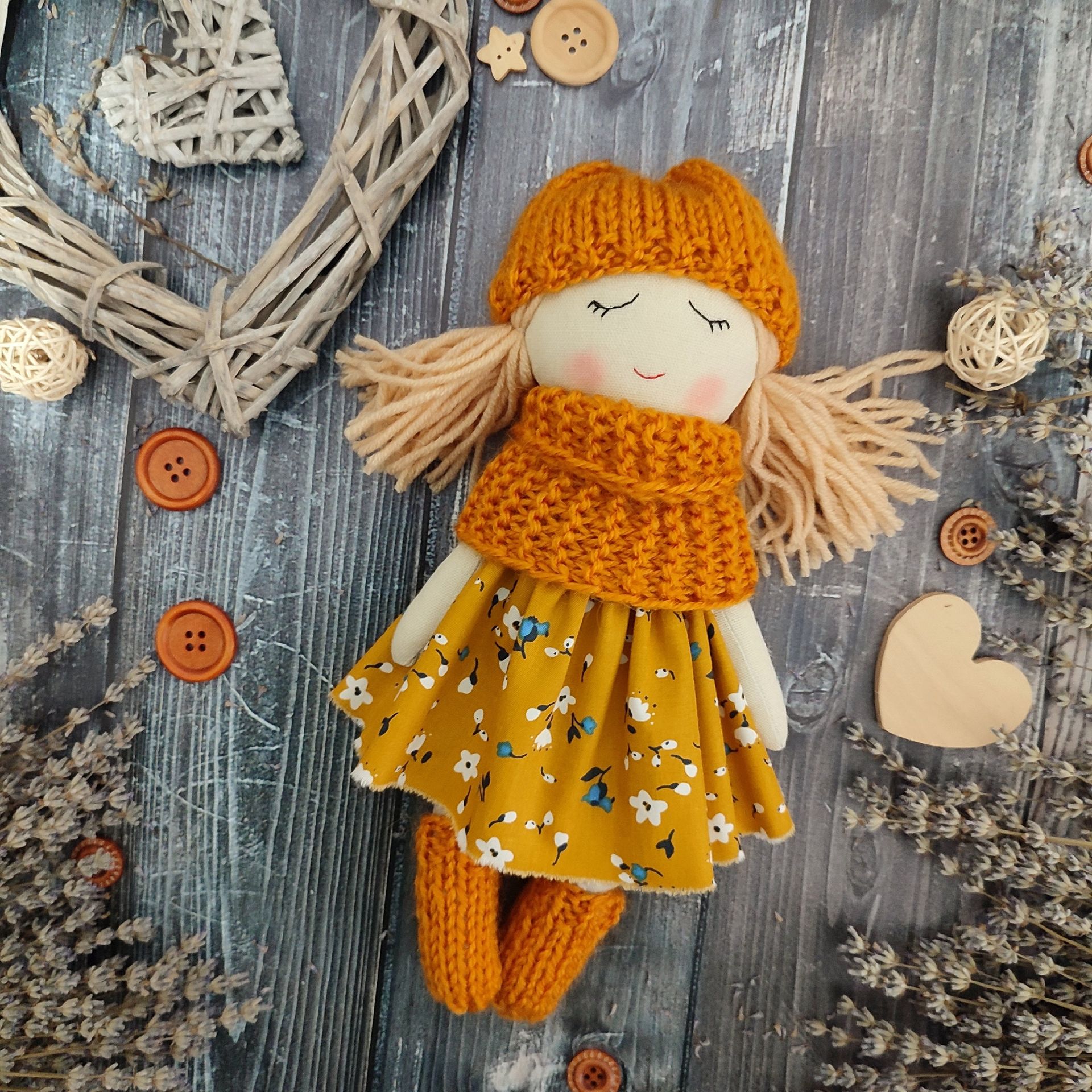 عروسک پارچه‌ای